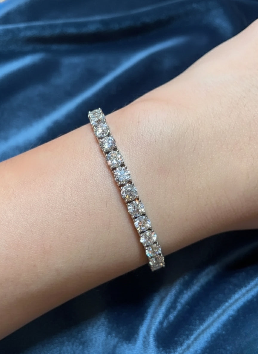 8 Carats Round Cut Lab Grown Diamond Bracelet